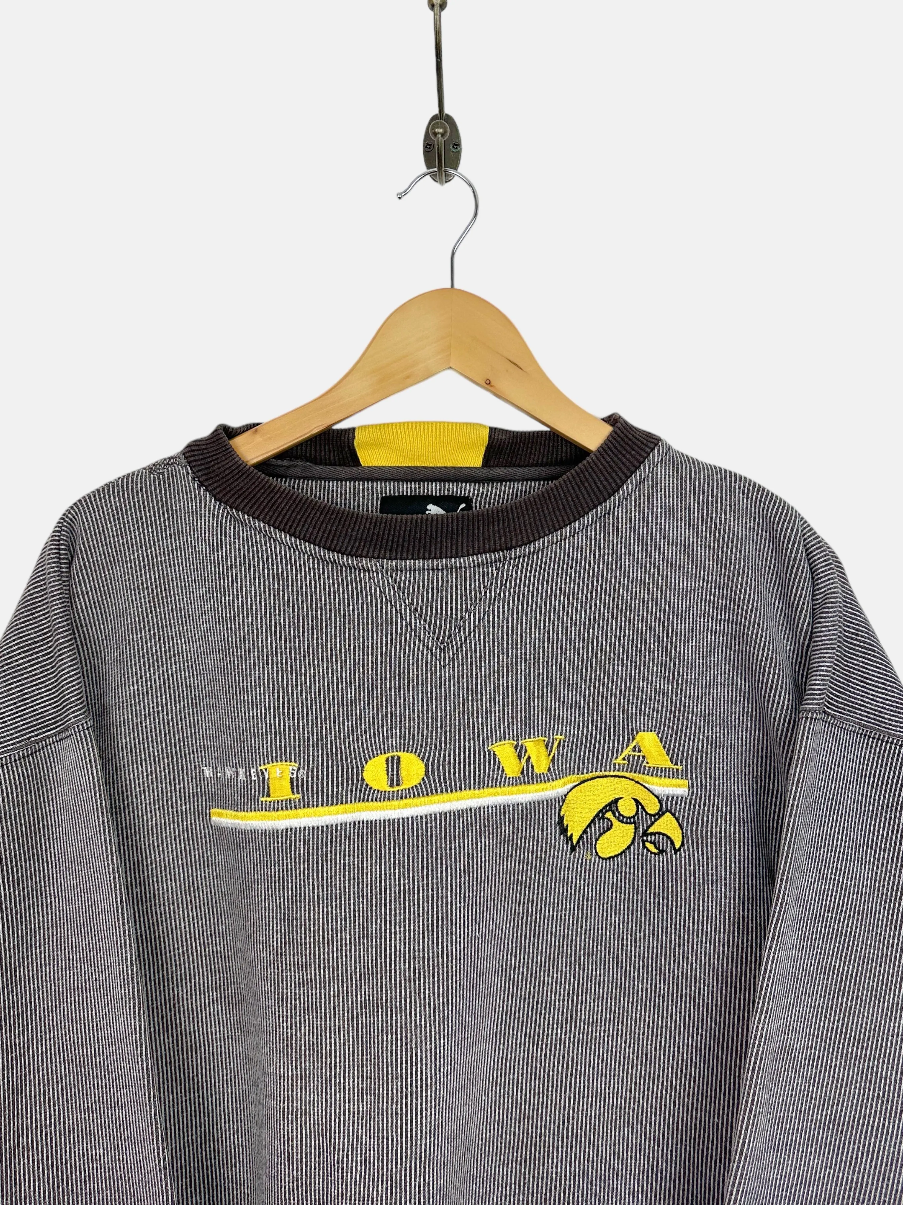 90's Iowa Hawkeyes Embroidered Vintage Sweatshirt Size L