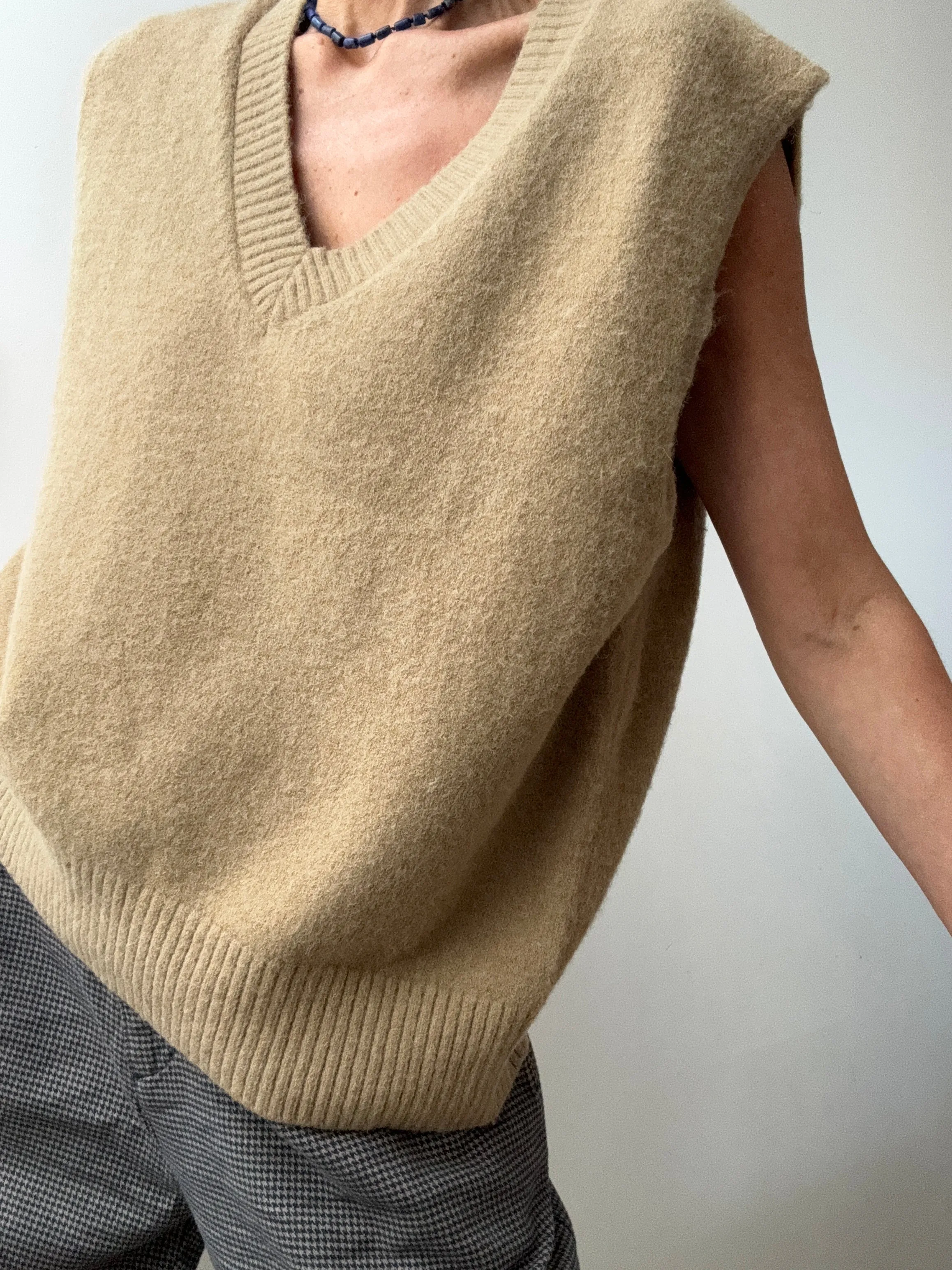 Blended Winter Knit Vest Tan