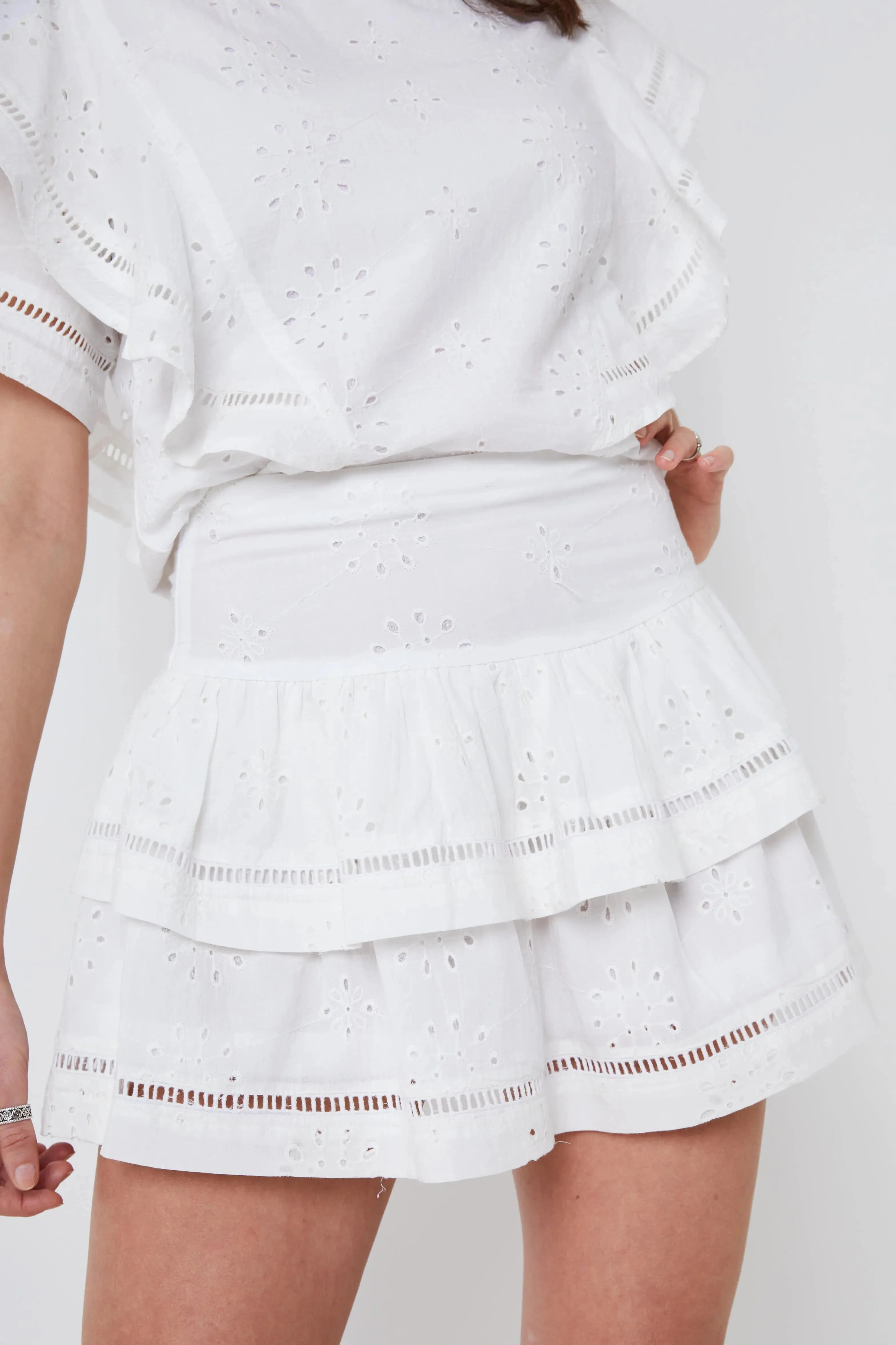 Creea Embroidery Ruffle Mini Skirt - White