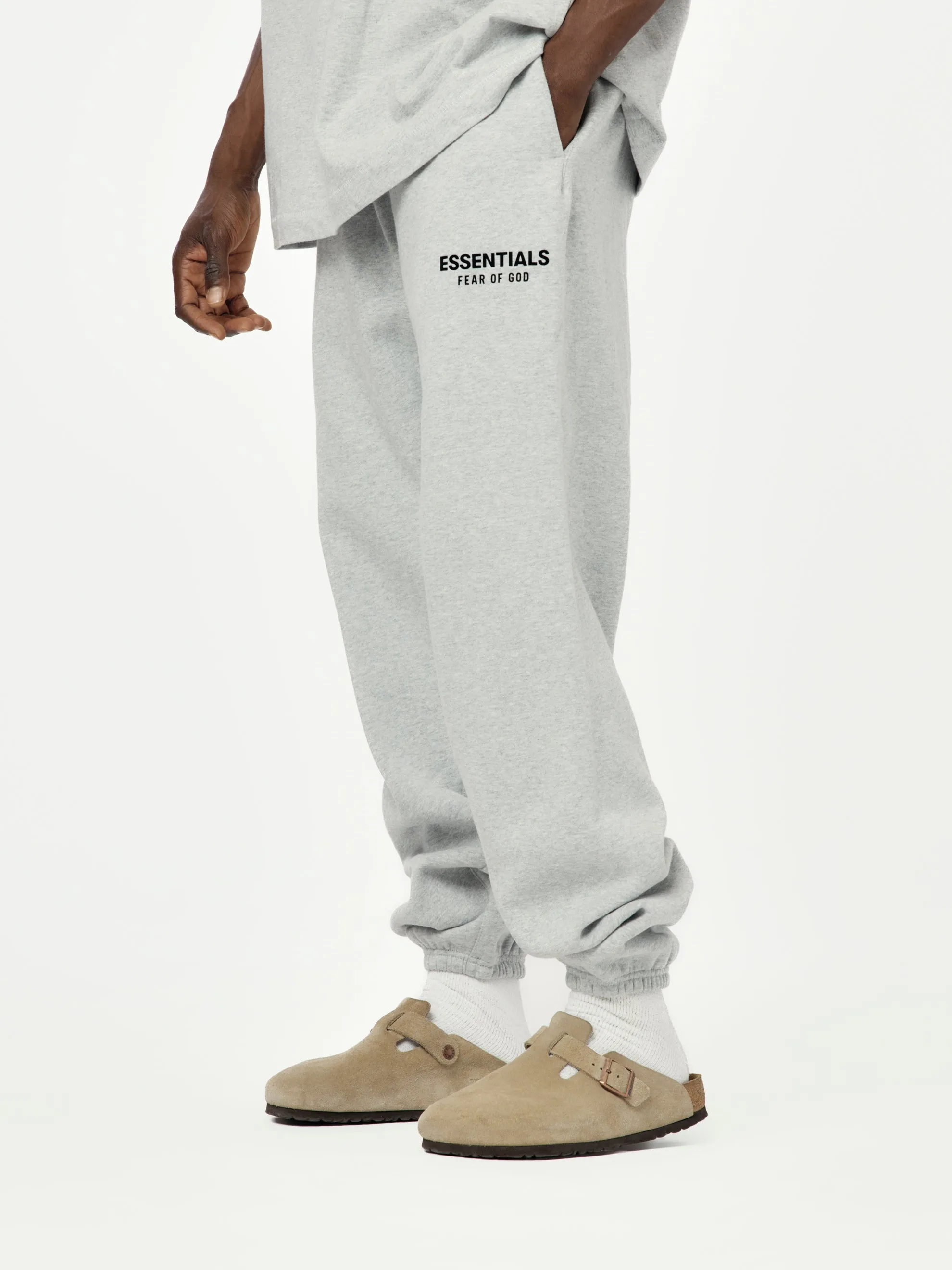 Fleece Essential Sweatpant (Light Heather Grey)