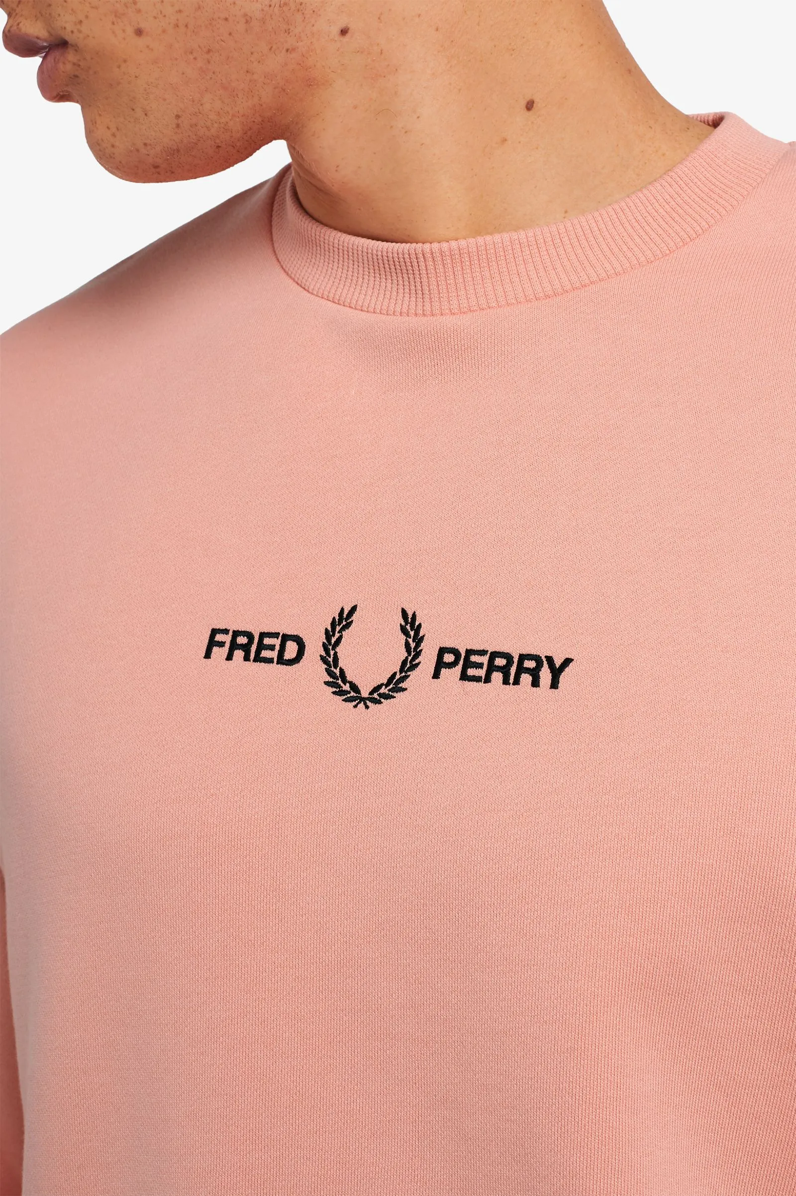 Fred Perry M2644 Embroidered Sweatshirt