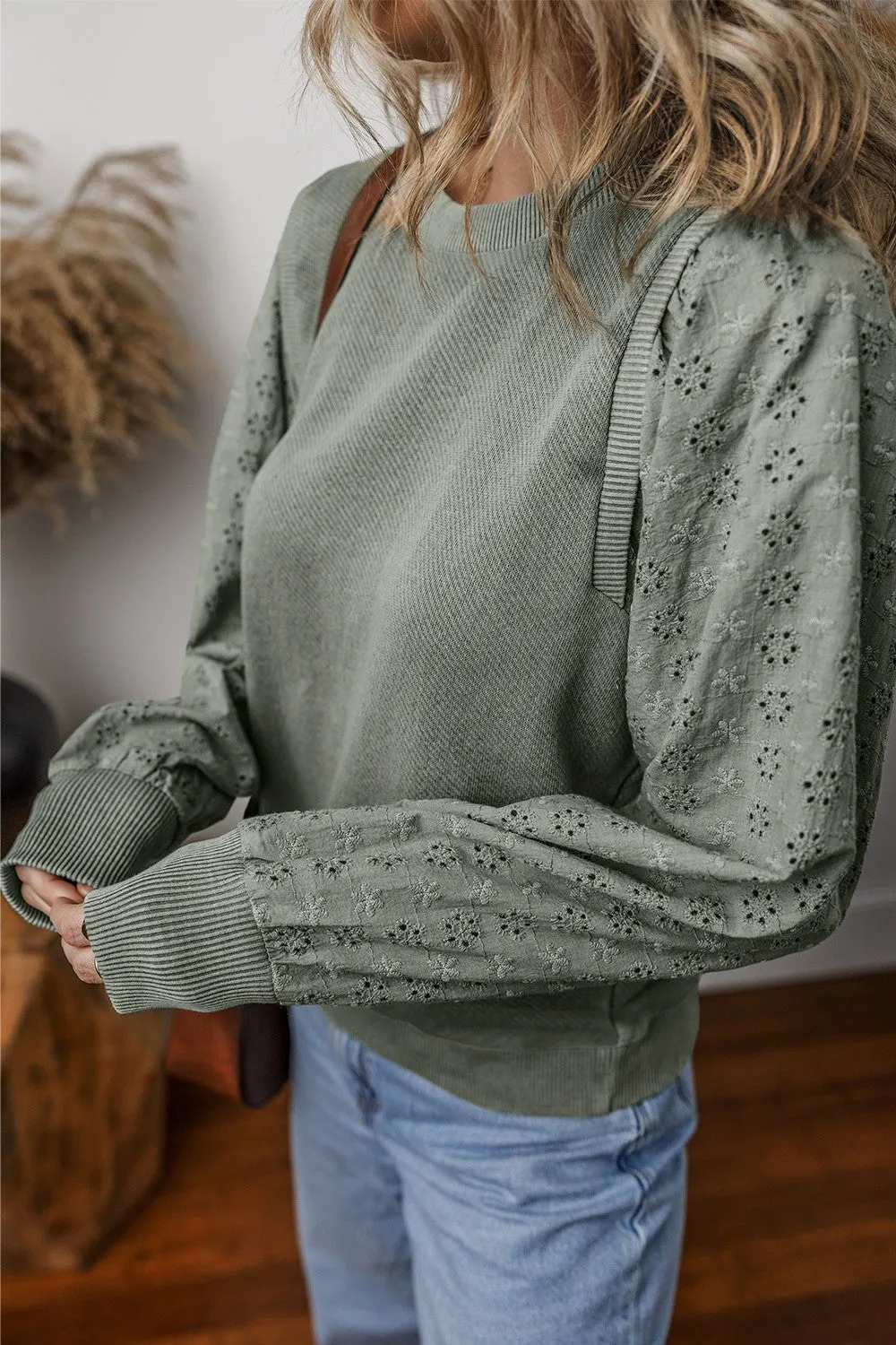Keeping Tabs Long Sleeve Pullover