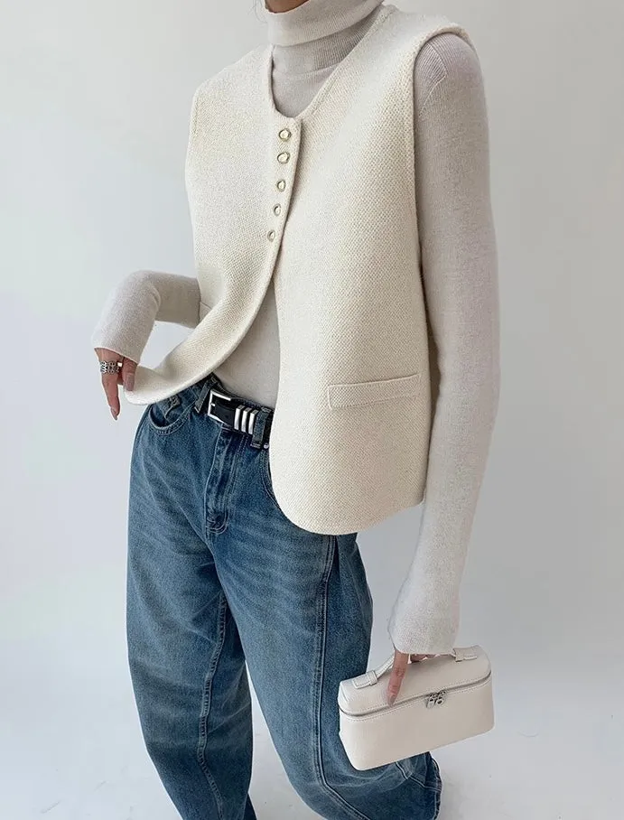 Knitted Sleeveless Vest in Cream