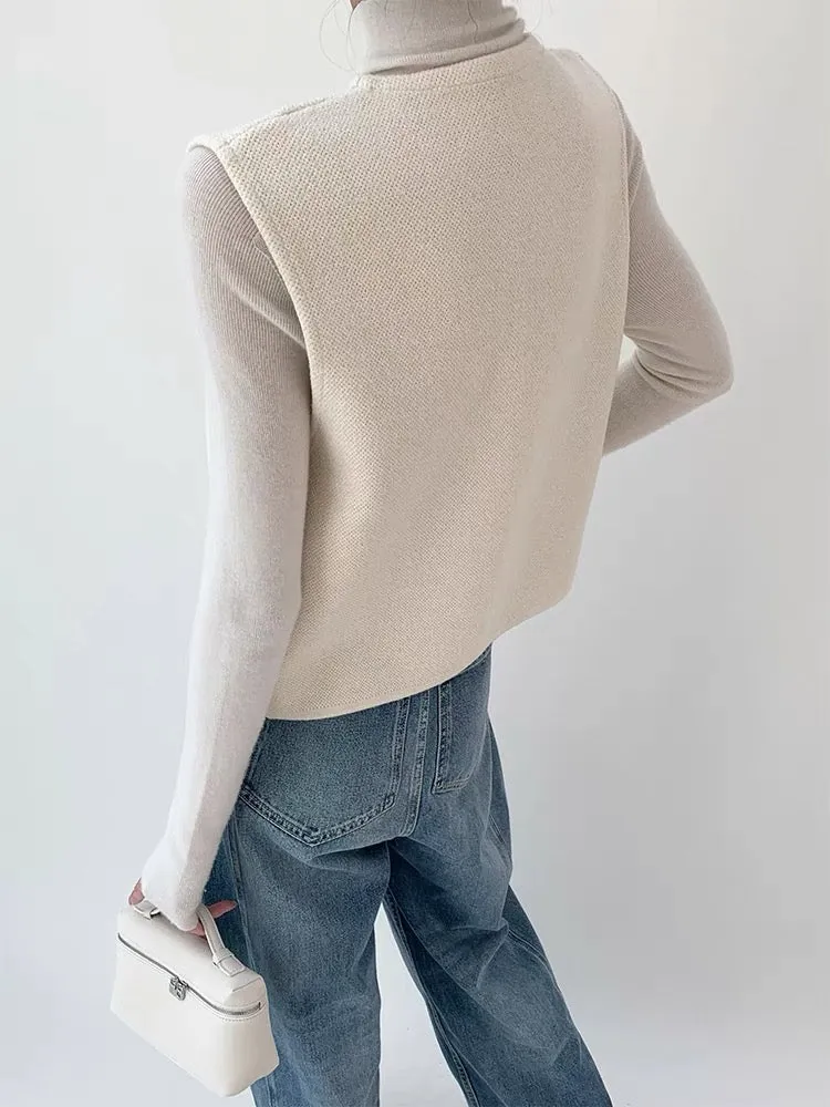Knitted Sleeveless Vest in Cream