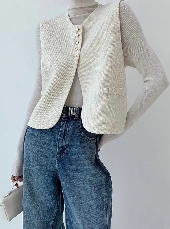 Knitted Sleeveless Vest in Cream