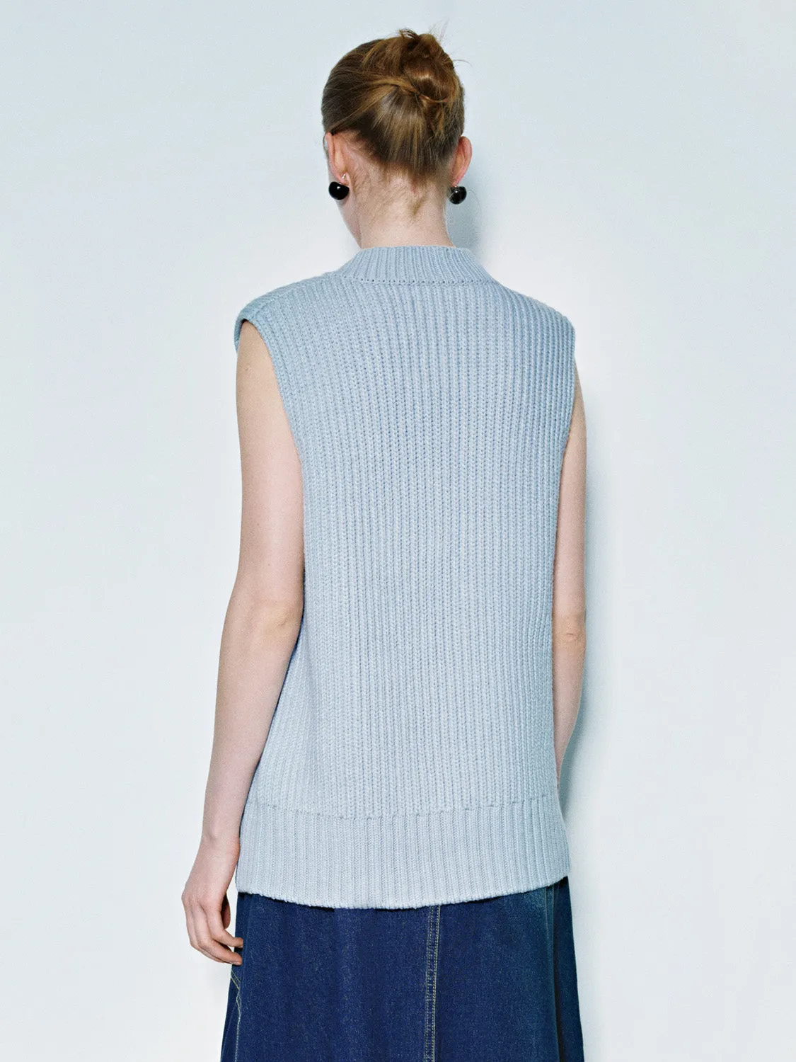Loose V-Neck Knitted Vest