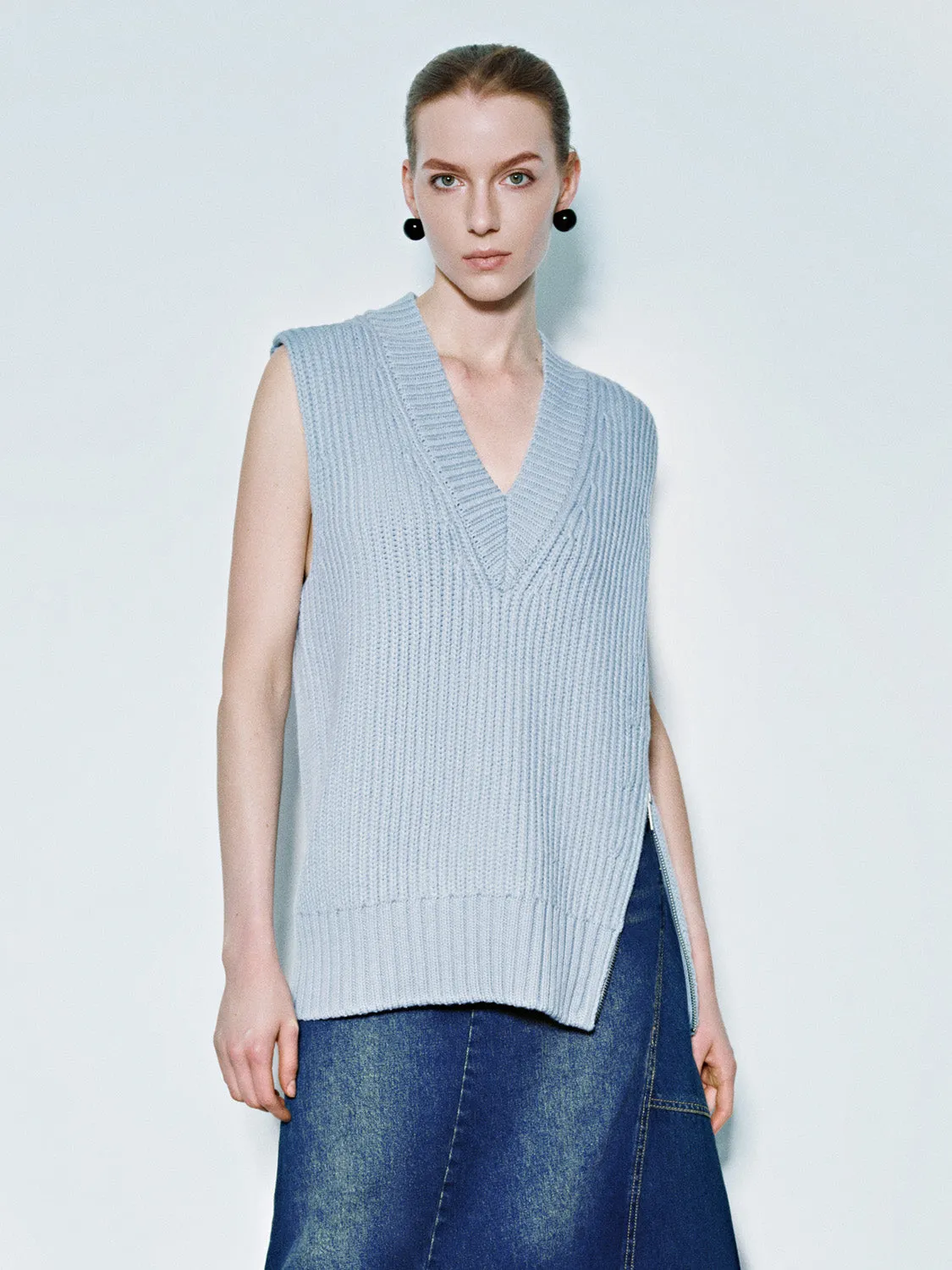 Loose V-Neck Knitted Vest