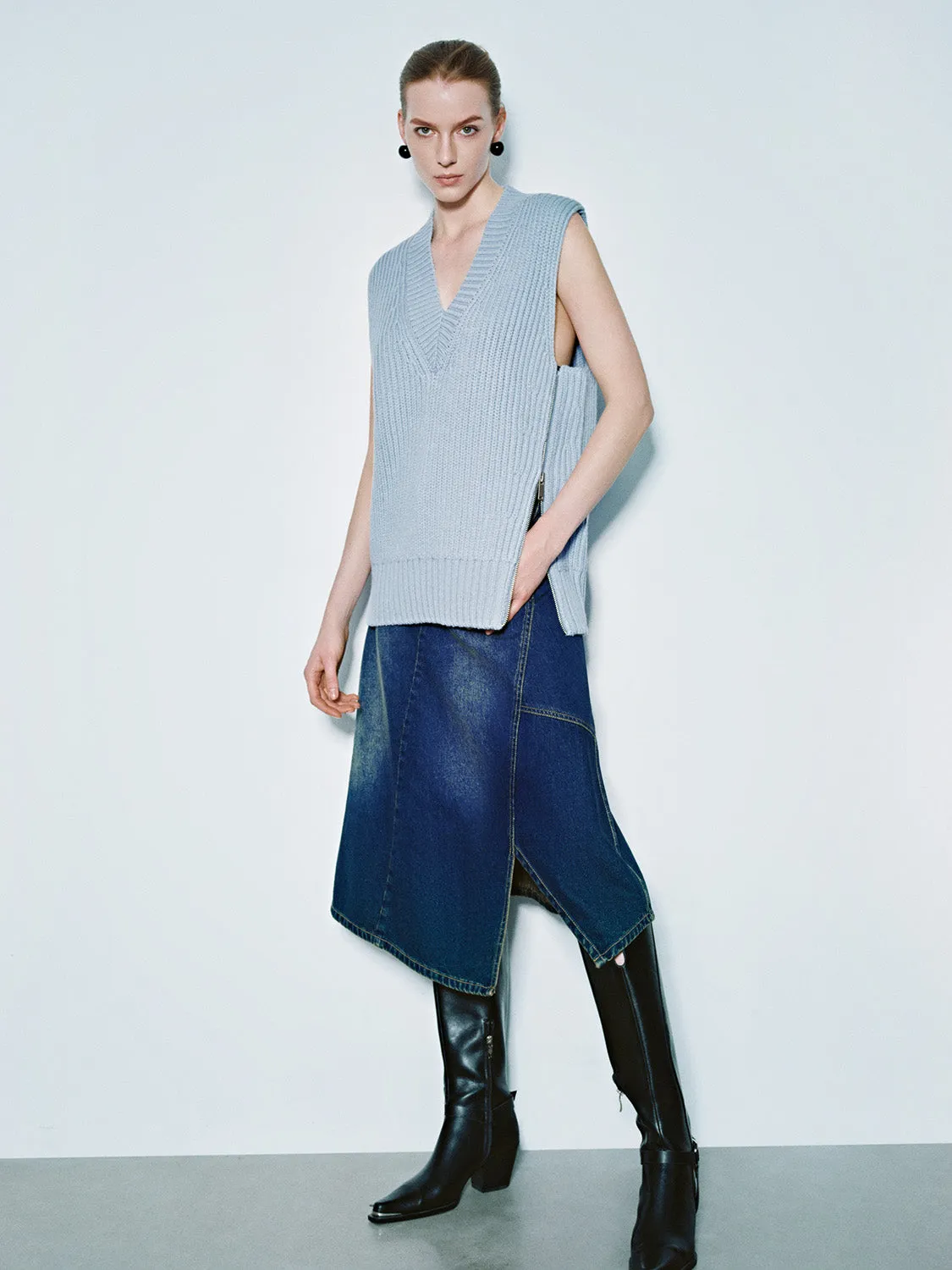 Loose V-Neck Knitted Vest