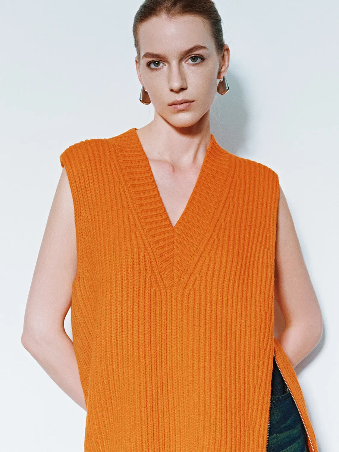 Loose V-Neck Knitted Vest