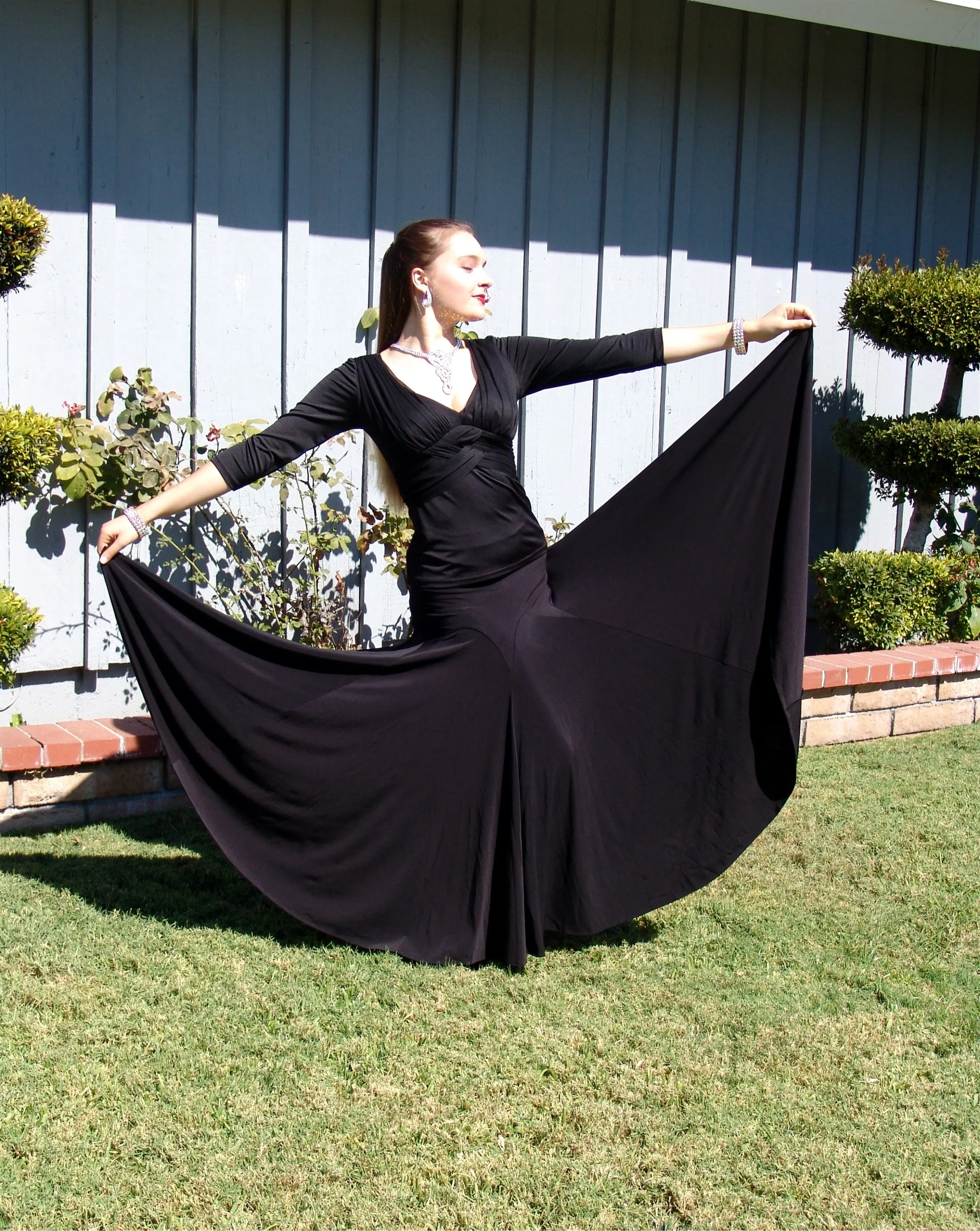 NUG 0065 Black Full Circle Standard Godet Skirt