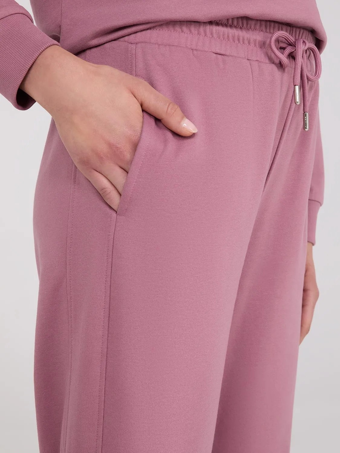 Straight Leg Fleece Sweatpants