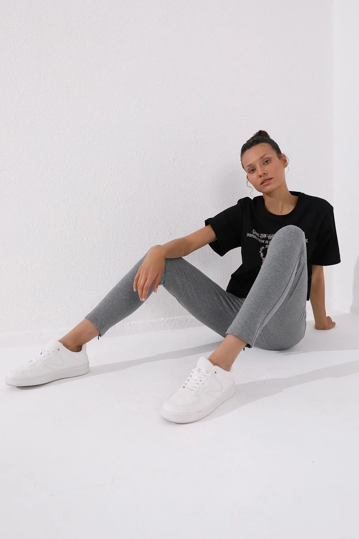 TMY Gray Melange Zippered Cuffed Pocketed Comfort Fit Women's Sweatpants - 94246 - Ocoyoacac