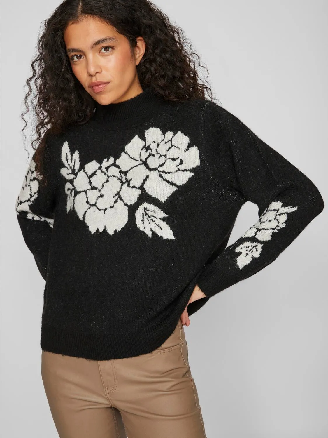 VICILIA Pullover - Black
