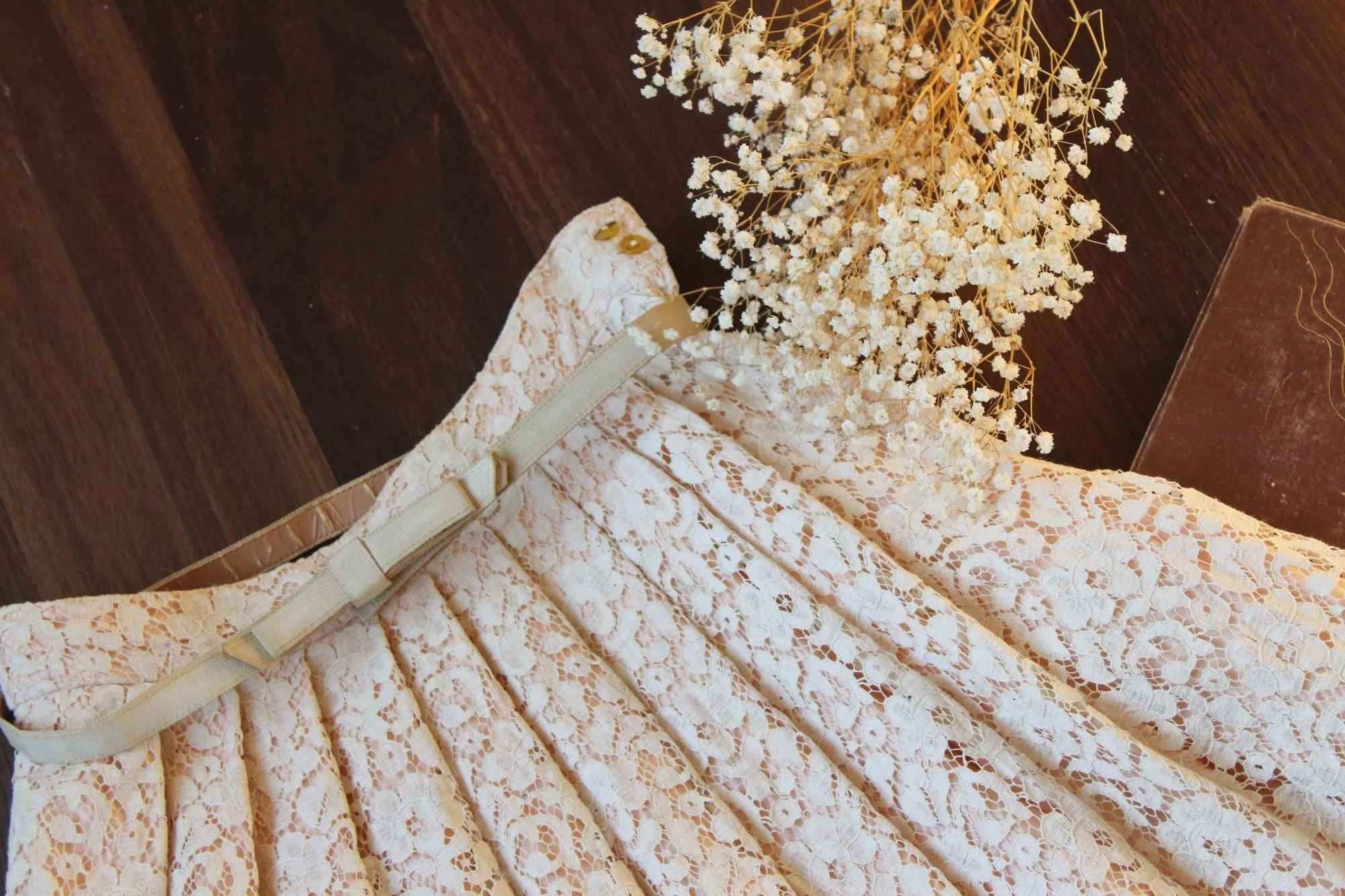 Vintage 1950s 1960s Charm of Hollywood Pink and Ivory Lace Skirt with Belt