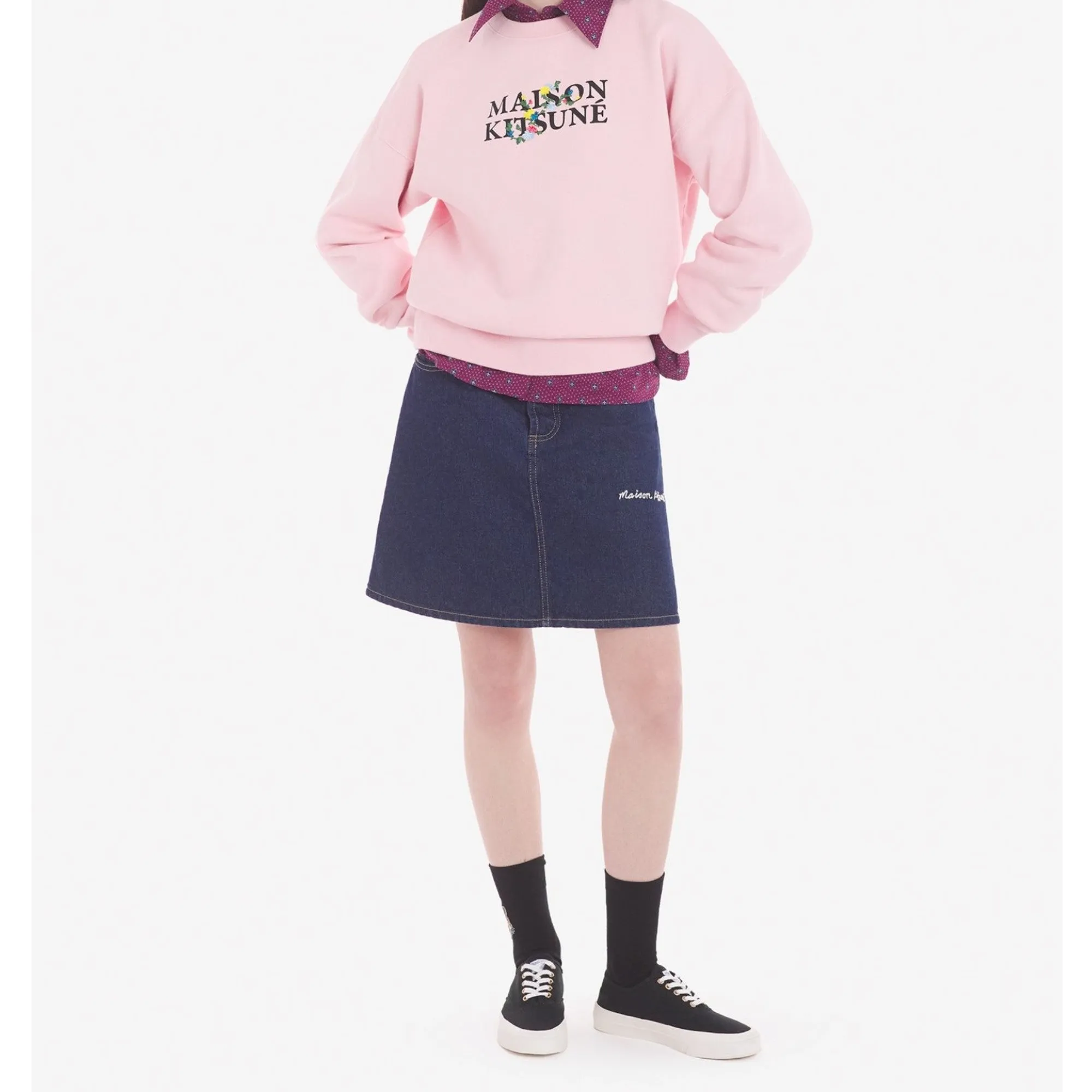 Women Maison Kitsune Flowers Comfort Sweatshirt - Pale Pink